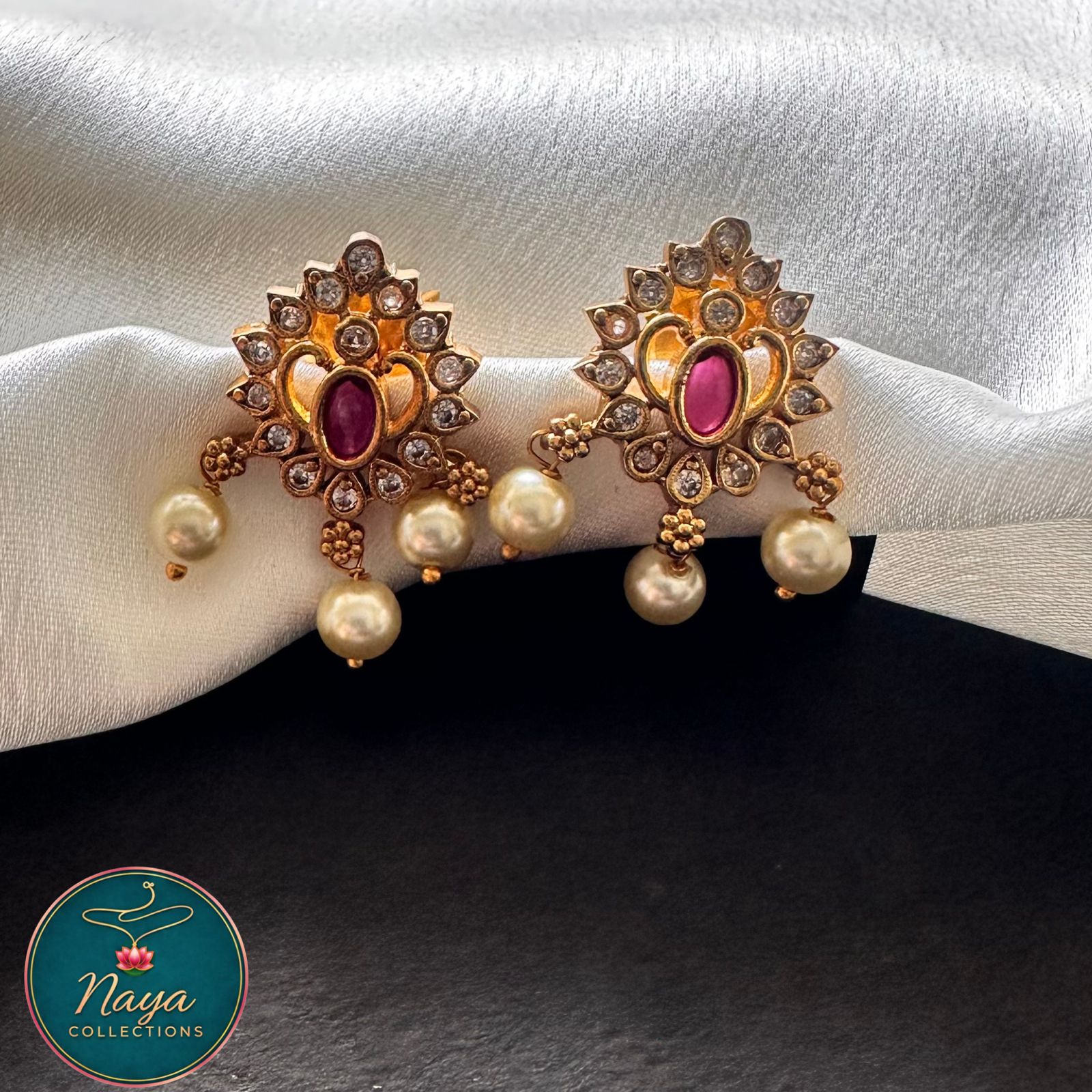 Divya Ratna Necklace Set
