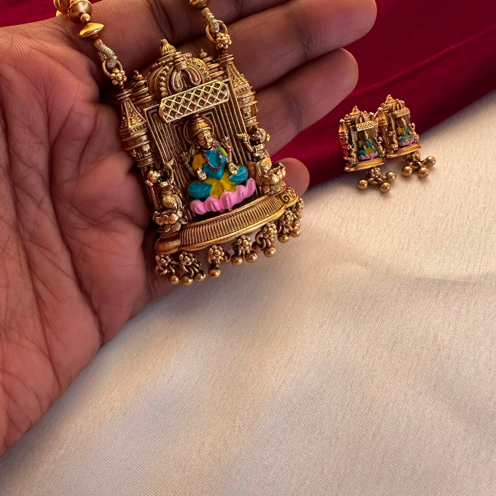 Goddess Lakshmi Temple Necklace Set with Earrings