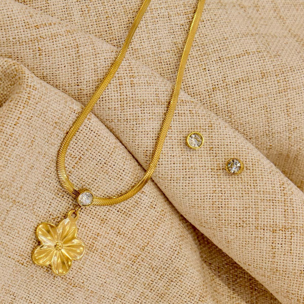 Anti tarnish Gold plated Flower Pendant Necklace & Crystal Stud Earrings Set