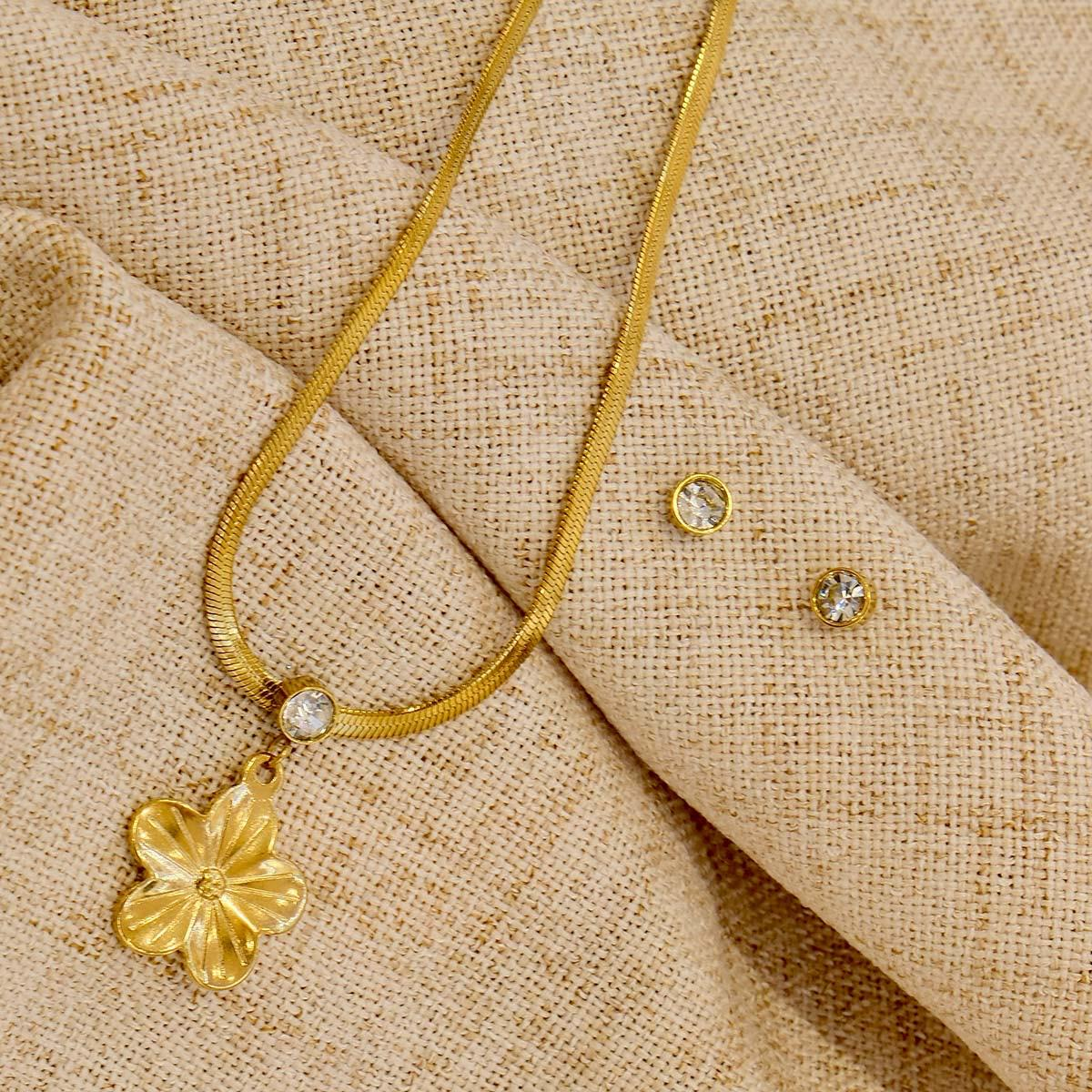 Anti tarnish Gold plated Flower Pendant Necklace & Crystal Stud Earrings Set
