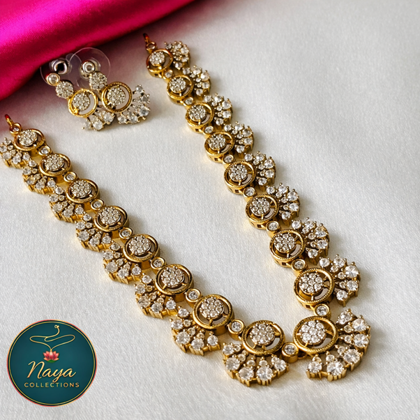 Diamond Glow Circular Necklace Combo Set